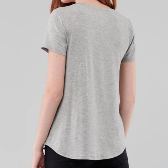 Tshirt - Picture 2 of 2